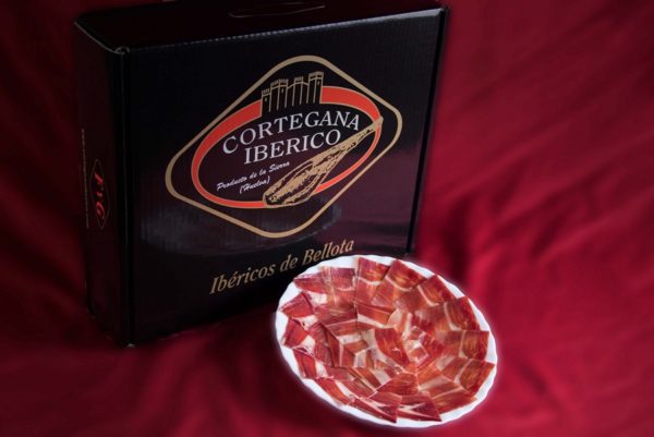 Loncheado a mano de Jamón de Bellota 100% Ibérico.