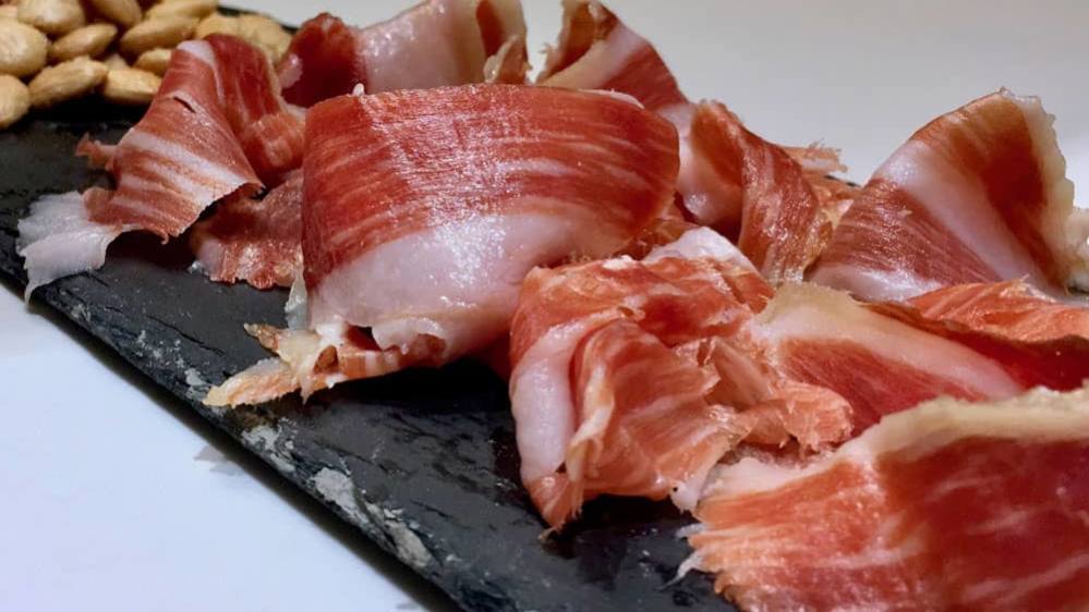 jamon-iberico-regula-el-colesterol