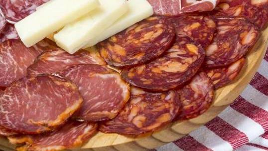 mitos-sobre-los-embutidos