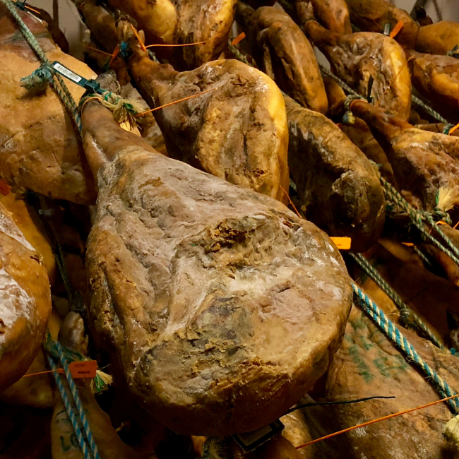 jamon-iberico-con-o-sin-etiqueta jamon-iberico-con-o-sin-etiqueta